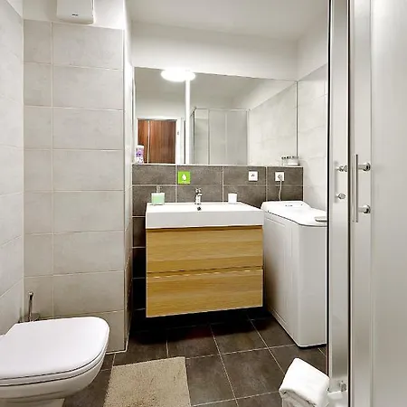 Ξενοδοχείο Top Location By Ambiente Μπρατισλάβα