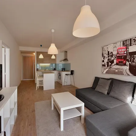 Top Location By Ambiente Ξενοδοχείο Μπρατισλάβα
